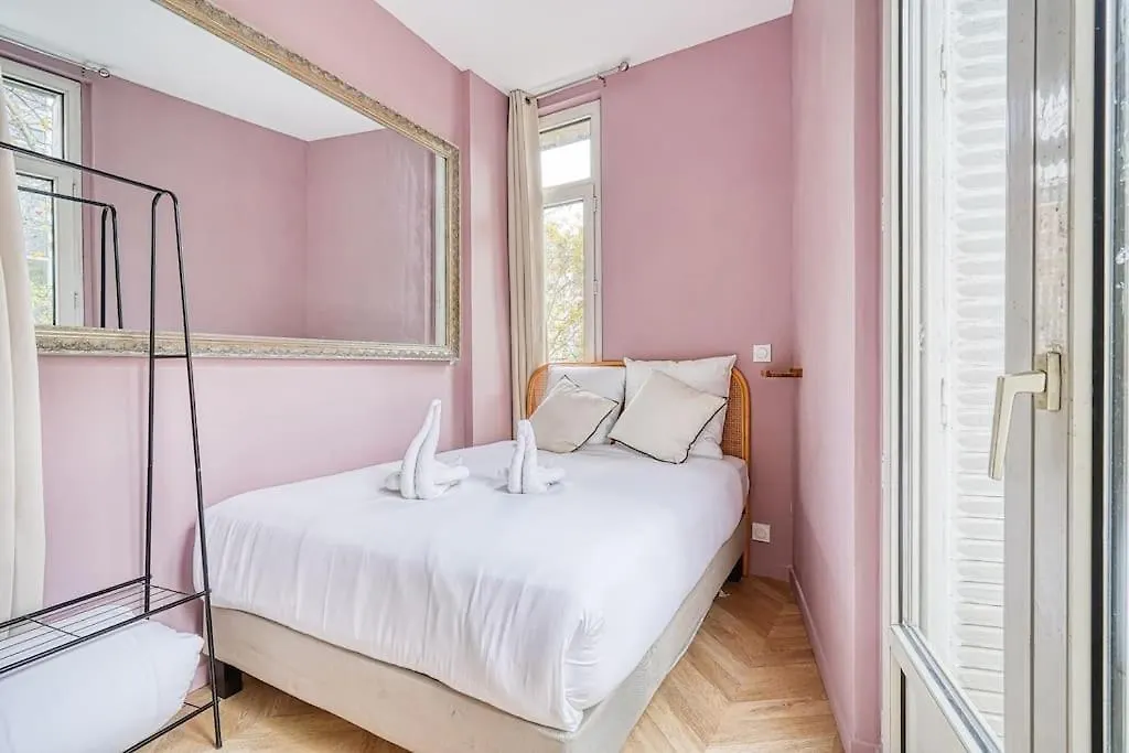 Appartement Proche Parc Monceau Paris